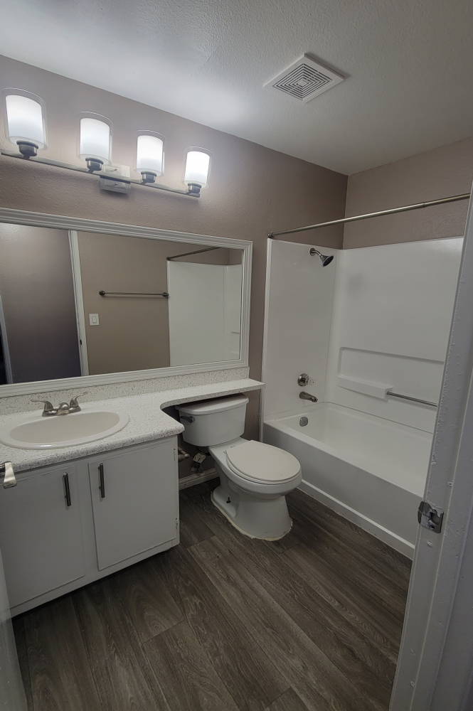 3x2 Bedroom photo of Sunset Springs apartment Comfort Room 1
